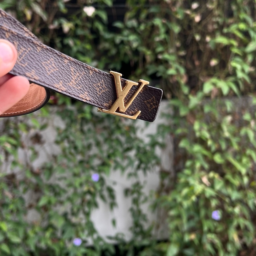 LV belt size small